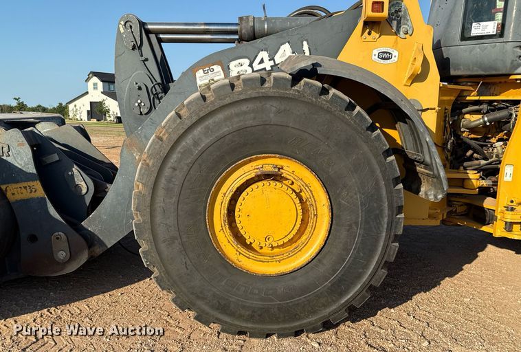 image for item DT6732 2007 John Deere 844J wheel loader