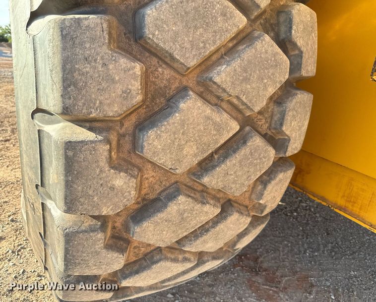 image for item DT6732 2007 John Deere 844J wheel loader