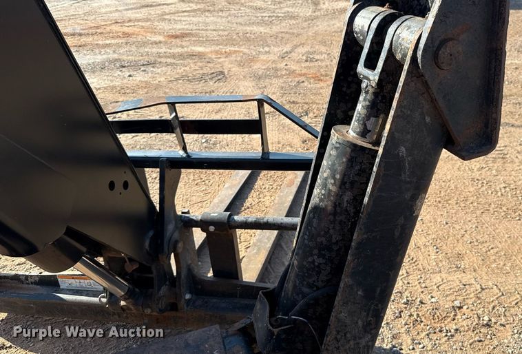 image for item DT6734 2016 JLG Skytrak 10054  telehandler