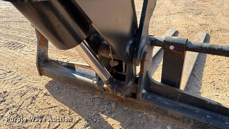 image for item DT6734 2016 JLG Skytrak 10054  telehandler