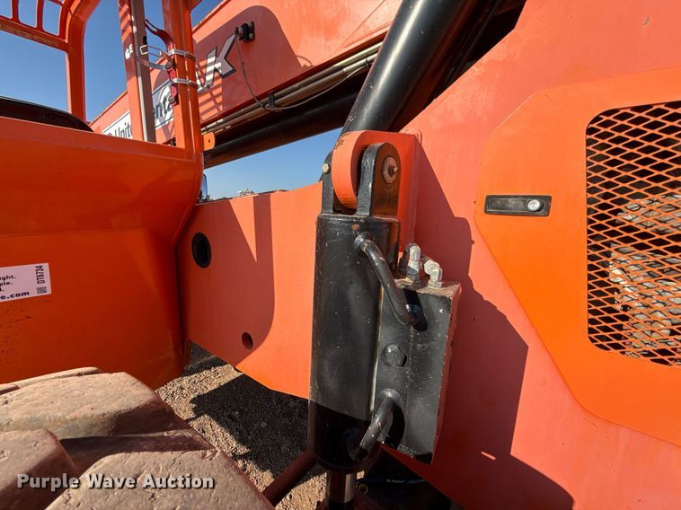 image for item DT6734 2016 JLG Skytrak 10054  telehandler