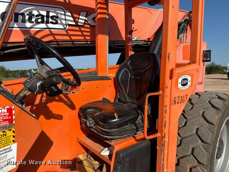 image for item DT6734 2016 JLG Skytrak 10054  telehandler