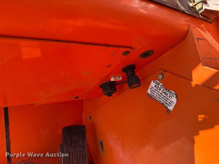 image for item DT6734 2016 JLG Skytrak 10054  telehandler