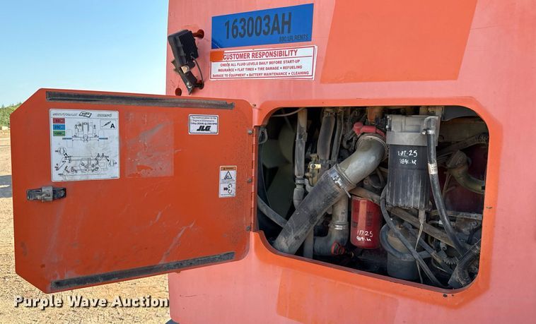 image for item DT6734 2016 JLG Skytrak 10054  telehandler