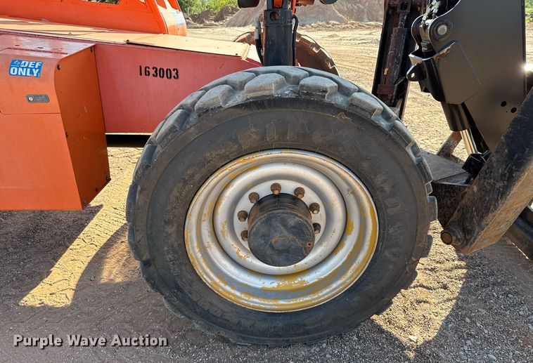 image for item DT6734 2016 JLG Skytrak 10054  telehandler