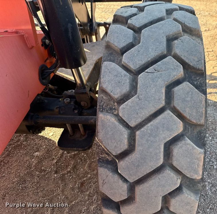 image for item DT6734 2016 JLG Skytrak 10054  telehandler