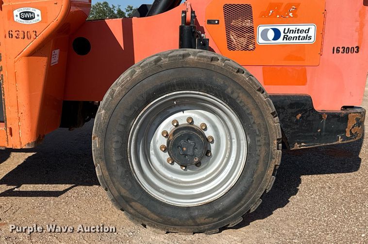 image for item DT6734 2016 JLG Skytrak 10054  telehandler