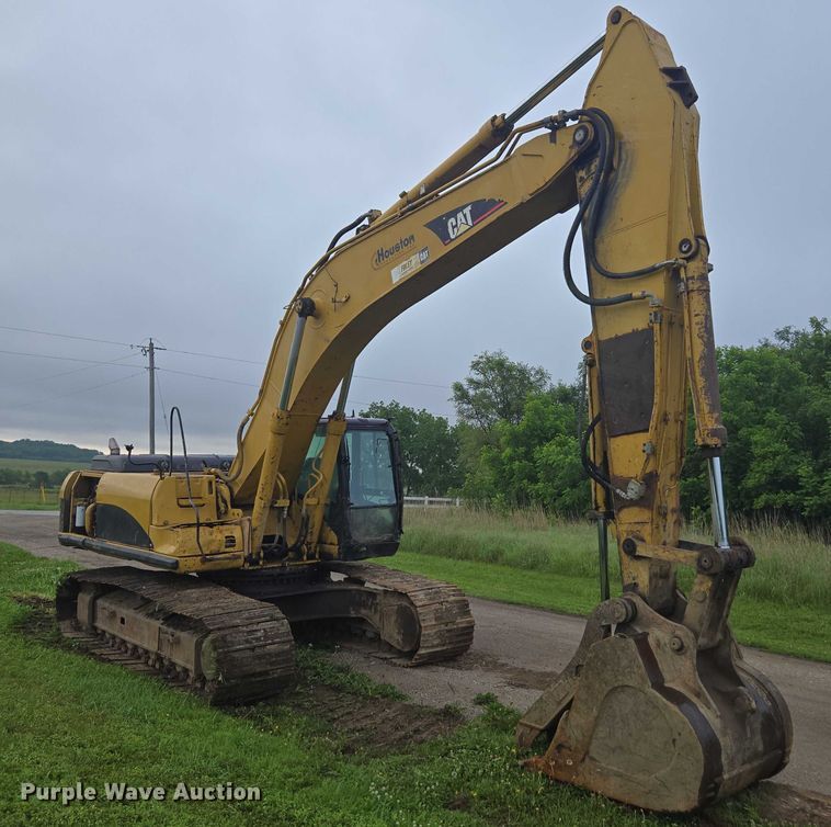 image for item DU7825 2005 Caterpillar 330CL excavator