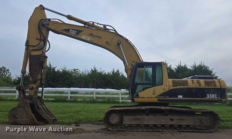 image for item DU7825 2005 Caterpillar 330CL excavator