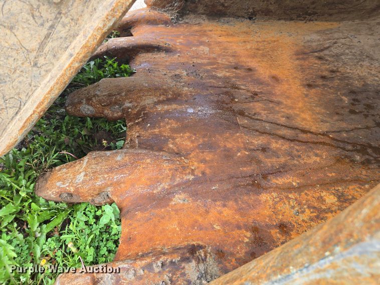 image for item DU7825 2005 Caterpillar 330CL excavator