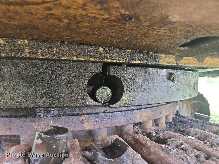 image for item DU7825 2005 Caterpillar 330CL excavator