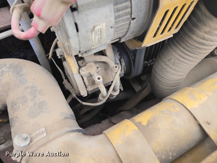 image for item DU7825 2005 Caterpillar 330CL excavator