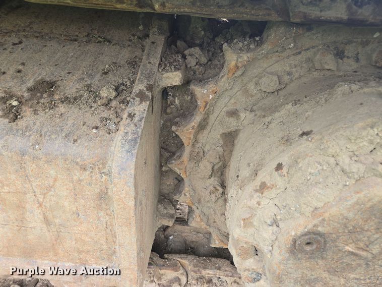 image for item DU7825 2005 Caterpillar 330CL excavator