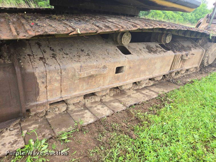 image for item DU7825 2005 Caterpillar 330CL excavator