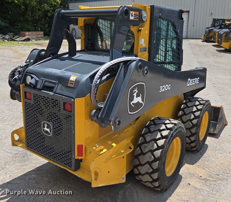 MINI CARGADOR SOBRE RUEDAS 2023 JOHN DEERE 320G