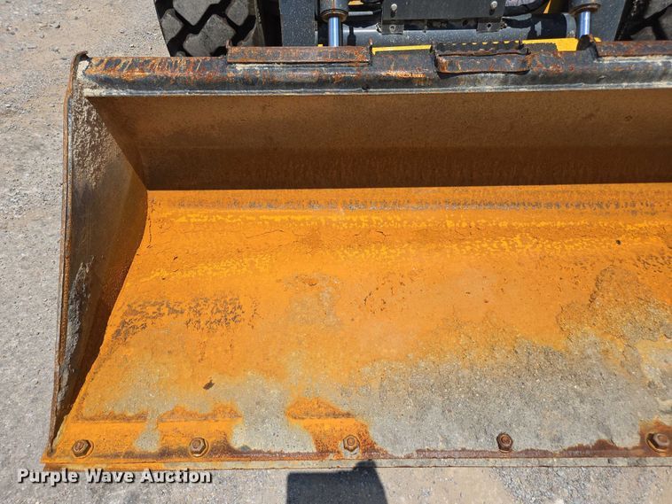 image for item DU7922 2023 John Deere 320G skid steer loader