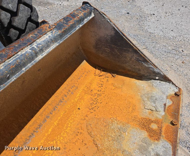 image for item DU7922 2023 John Deere 320G skid steer loader