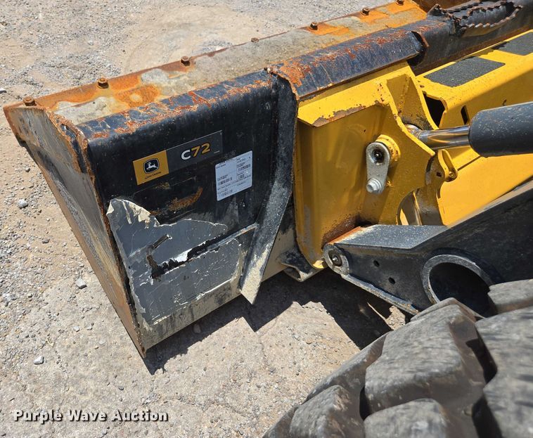 image for item DU7922 2023 John Deere 320G skid steer loader