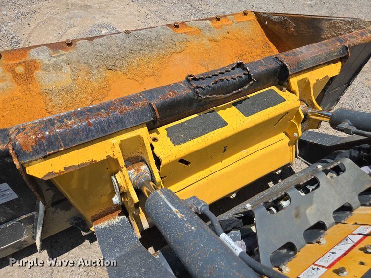 image for item DU7922 2023 John Deere 320G skid steer loader