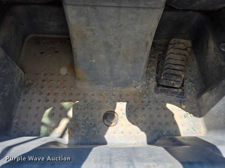 image for item DU7922 2023 John Deere 320G skid steer loader