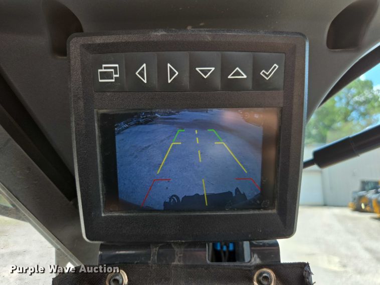 image for item DU7922 2023 John Deere 320G skid steer loader