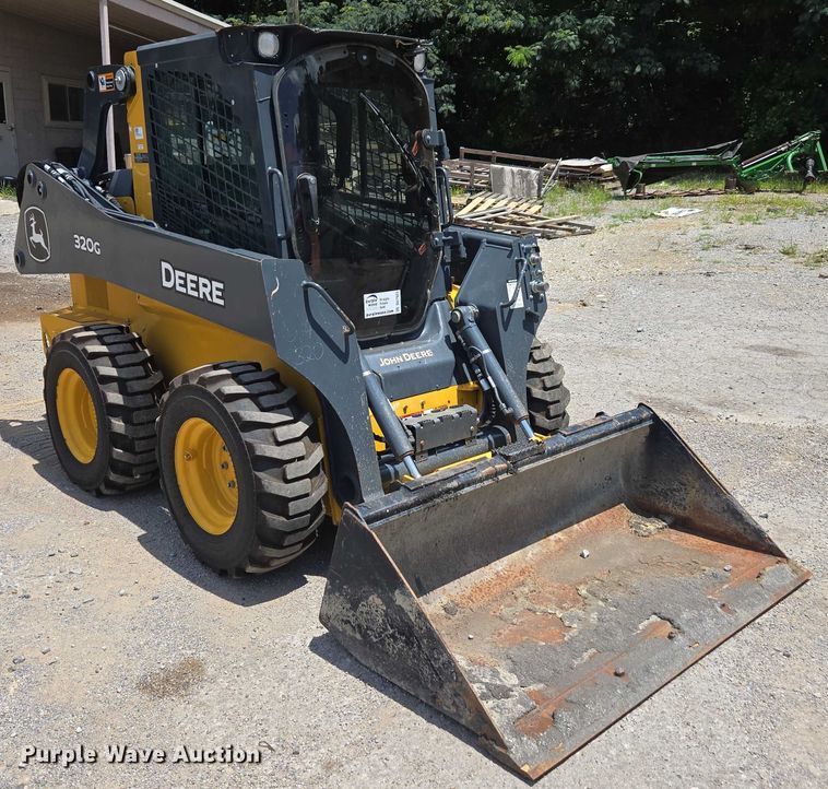 MINI CARGADOR SOBRE RUEDAS 2023 JOHN DEERE 320G