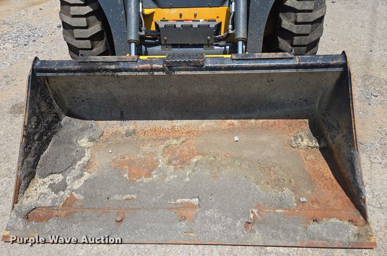 image for item DU7923 2023 John Deere 320G skid steer loader