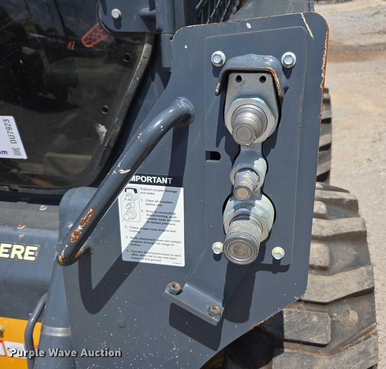 image for item DU7923 2023 John Deere 320G skid steer loader