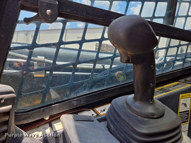 image for item DU7923 2023 John Deere 320G skid steer loader