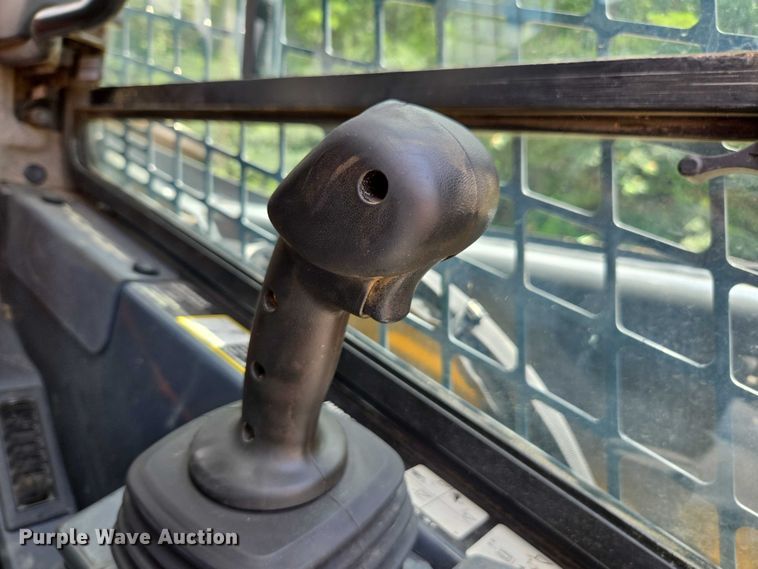 image for item DU7923 2023 John Deere 320G skid steer loader