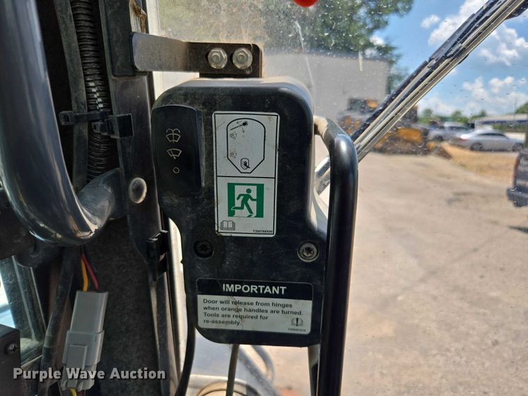 image for item DU7923 2023 John Deere 320G skid steer loader