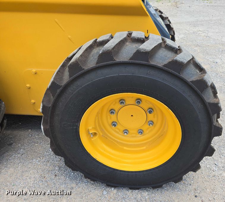 image for item DU7923 2023 John Deere 320G skid steer loader