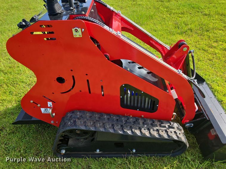 image for item DU7926 Rippa NDI625 compact utility loader