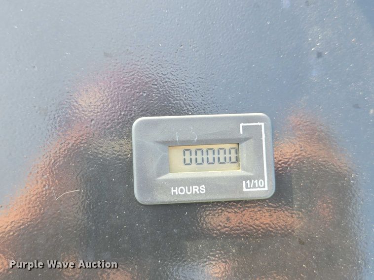 image for item DU7926 Rippa NDI625 compact utility loader