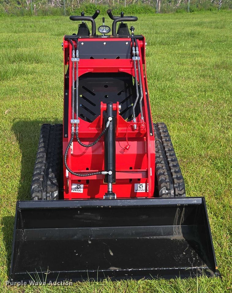 image for item DU7927 Rippa NDI625 compact utility loader