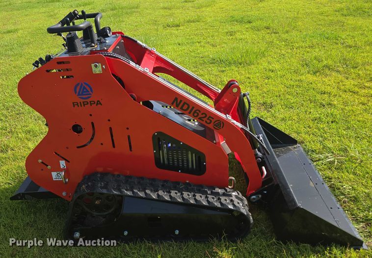 image for item DU7927 Rippa NDI625 compact utility loader