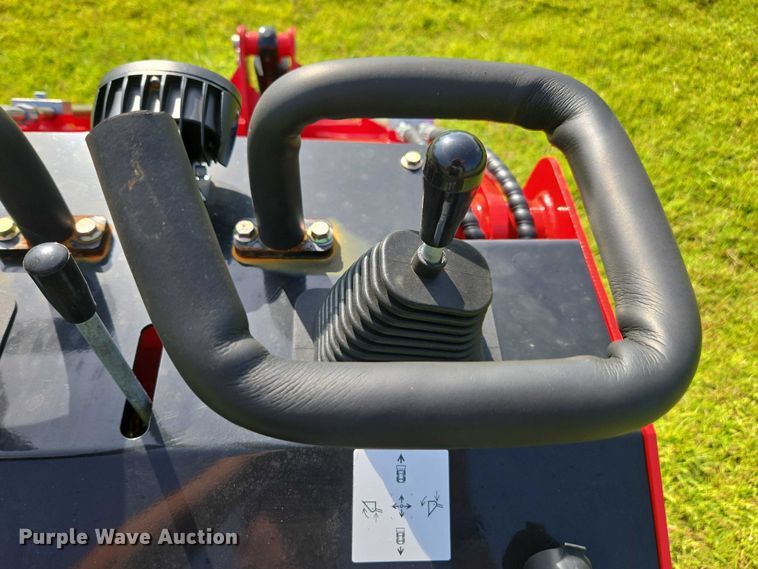 image for item DU7927 Rippa NDI625 compact utility loader