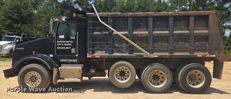 image for item DU7928 1999 Kenworth T800 dump truck