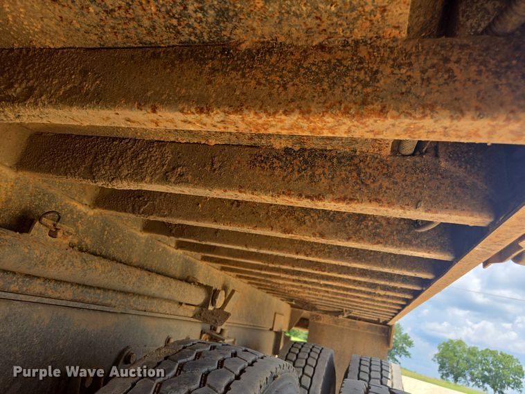 image for item DU7928 1999 Kenworth T800 dump truck