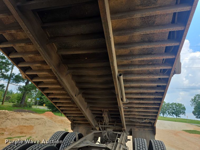 image for item DU7928 1999 Kenworth T800 dump truck