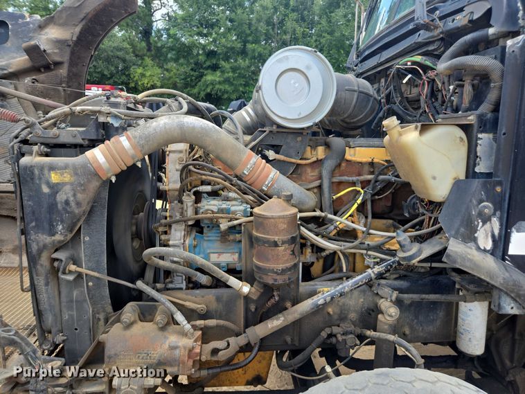 image for item DU7928 1999 Kenworth T800 dump truck