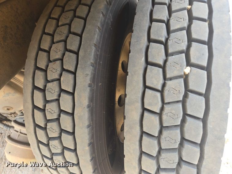 image for item DU7928 1999 Kenworth T800 dump truck