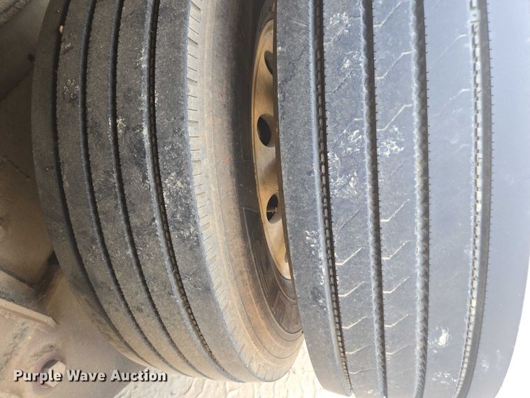 image for item DU7928 1999 Kenworth T800 dump truck