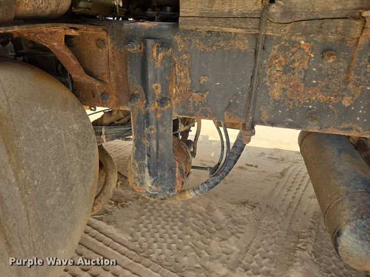 image for item DU7930 2012 Peterbilt 367 dump truck