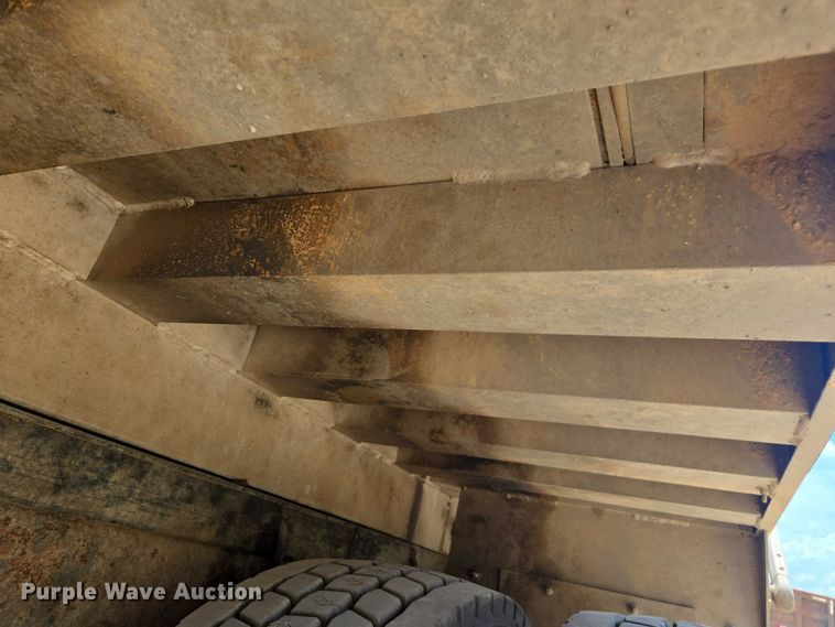 image for item DU7930 2012 Peterbilt 367 dump truck