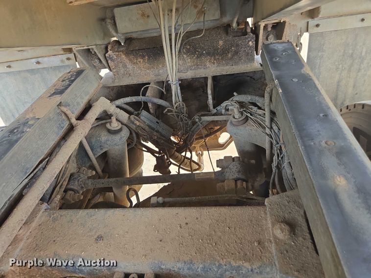 image for item DU7930 2012 Peterbilt 367 dump truck