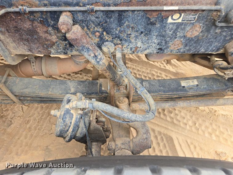 image for item DU7930 2012 Peterbilt 367 dump truck