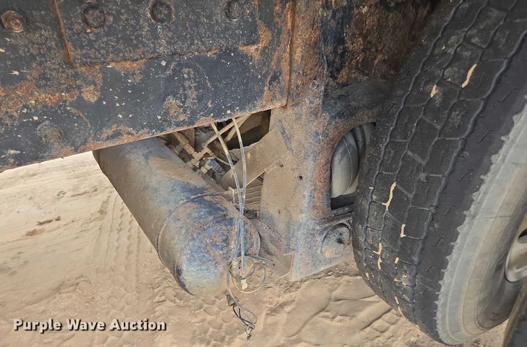 image for item DU7930 2012 Peterbilt 367 dump truck