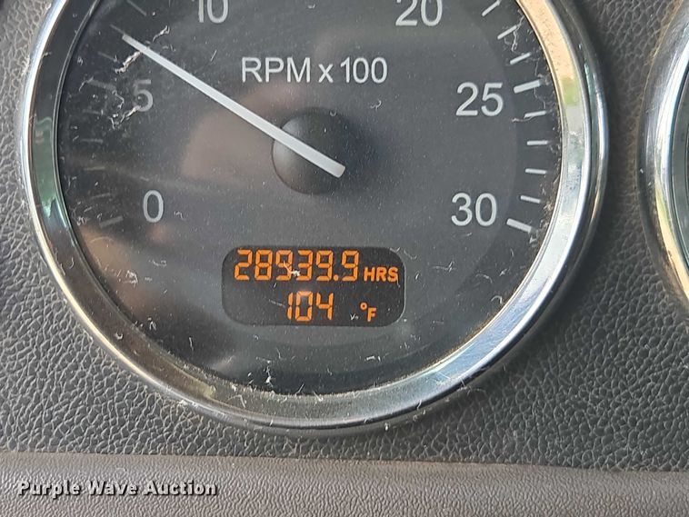 image for item DU7930 2012 Peterbilt 367 dump truck