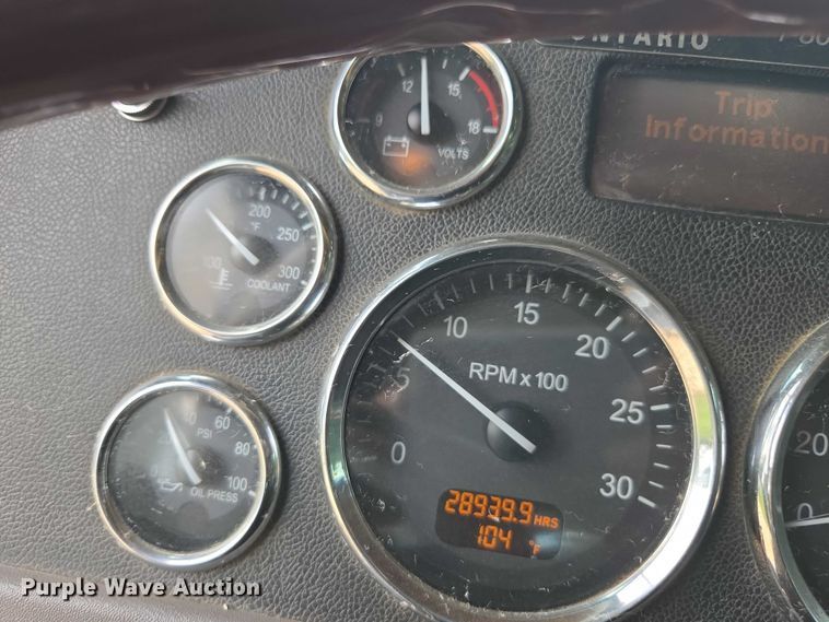 image for item DU7930 2012 Peterbilt 367 dump truck